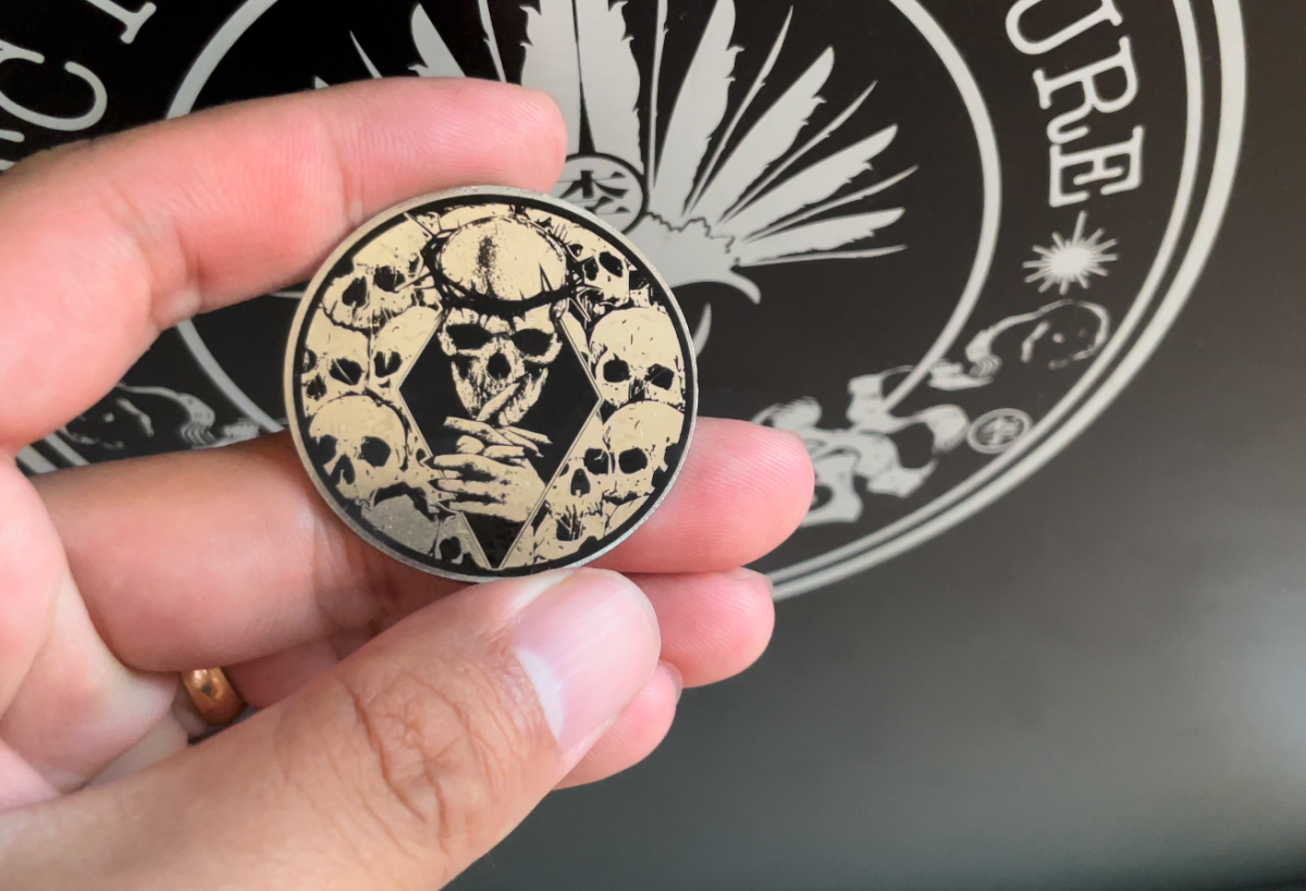 10-21 skull coin -black.ezd